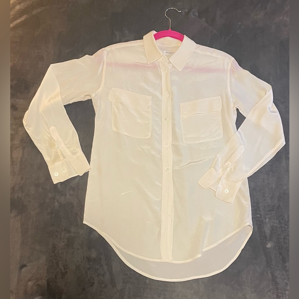 EQUIPMENT FEMME 100% silk button down shirt, off white. S